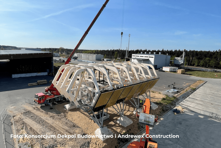 Montaż próbny nowego budynku głównego Polskiej Stacji Antarktycznej im. Henryka Arctowskiego