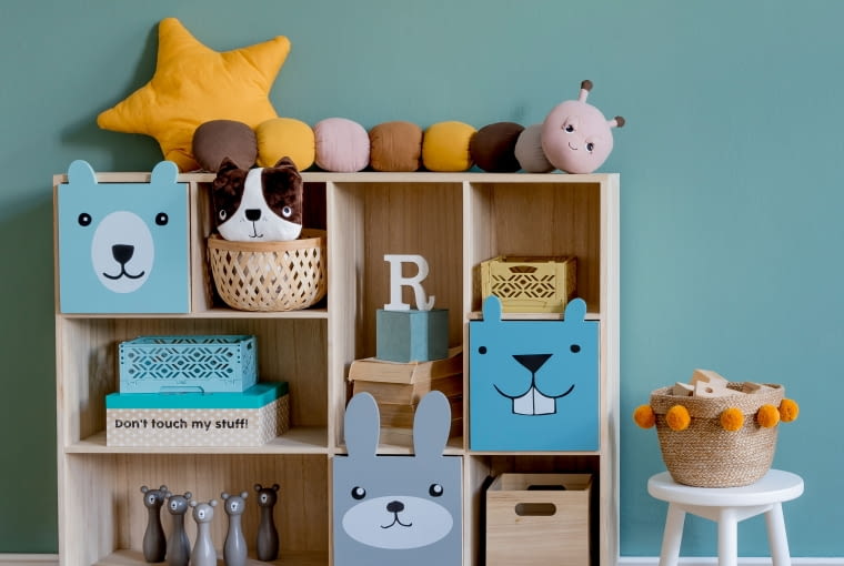 Mini regał na zabawki do pokoju dziecka Mini regał na zabawki do pokoju dziecka