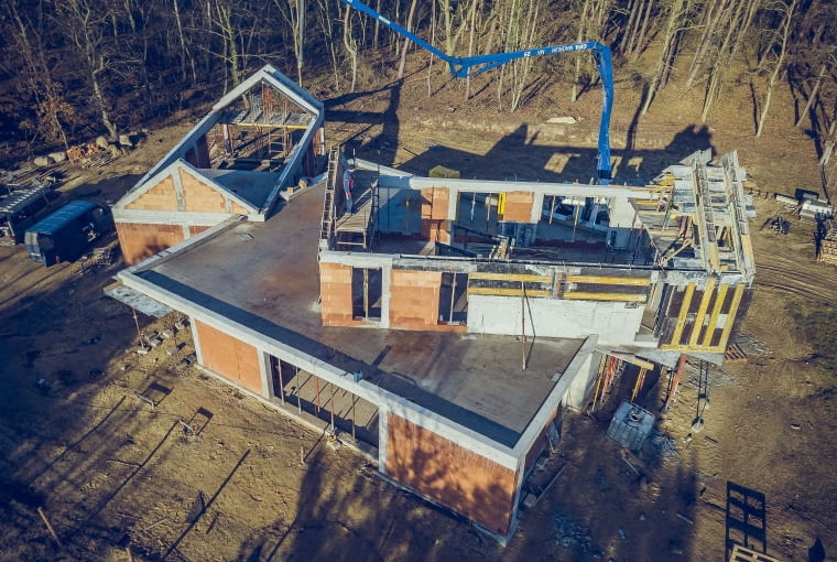 Dom pod Krosnem Odrzańskim w budowie. Proj. Z3Z ARCHITEKCI