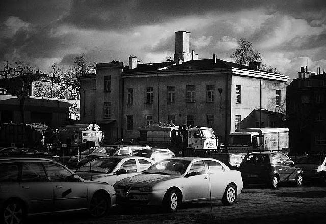Tereny Miejskiego Przedsiębiorstwa Oczyszczania przy ulicy Madalińskiego 10/16. Tereny Miejskiego Przedsiębiorstwa Oczyszczania przy ulicy Madalińskiego 10/16.
