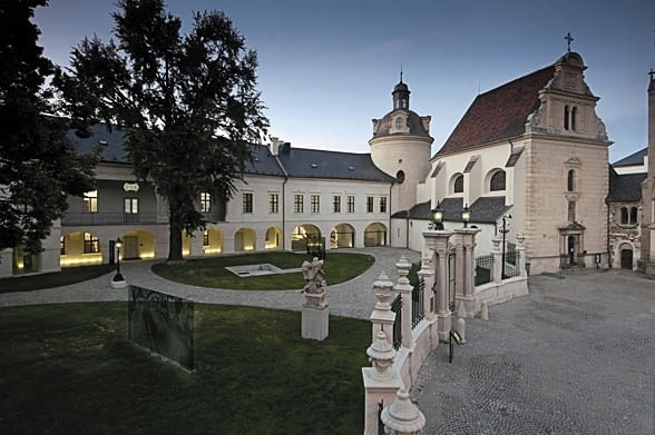 Adaptacja ponad tysiącletnich budybków poklasztornych na Muzeum Archidiecezjalne w Ołomuńcu, projekt: HSH Architekti HSH Architekti , modernizacja, zabytek, adaptacja, modernizacja