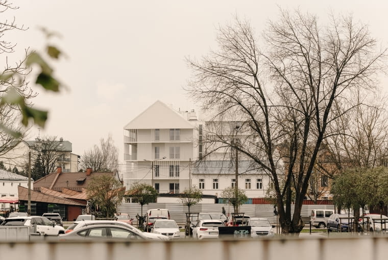 Dom Uniwersalny w Otwocku. Proj. MFRMGR Architekci