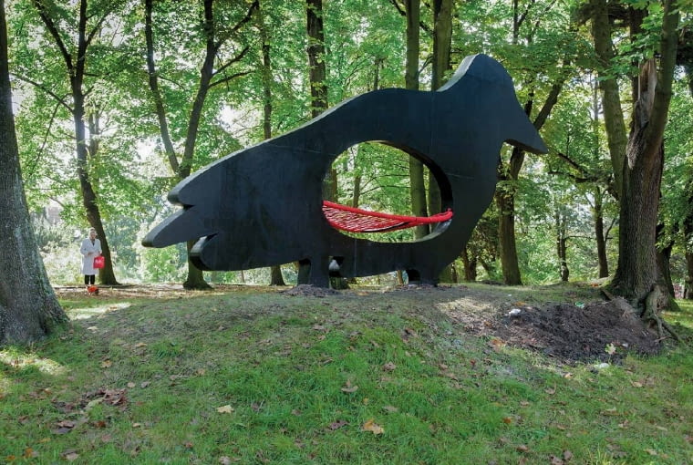 Instalacja 'Ptak' w zielonogórskim Parku Tysiąclecia.