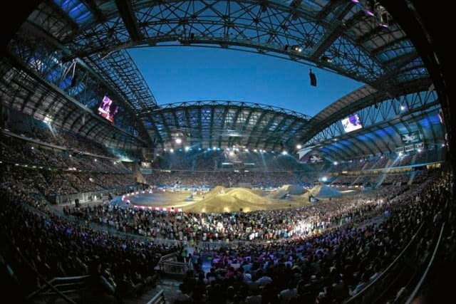 Stadiony na Euro 2012 Polska: Stadion w Poznaniu Stadiony na Euro 2012 Polska: Stadion w Poznaniu