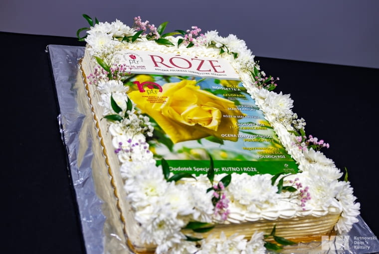 Jubileuszowy tort PTR w drugiej odsłonie – tym razem okładka tył Rocznika „Róże”