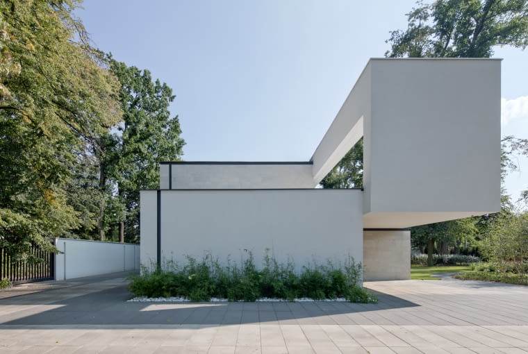 RE: LONG HOUSE.  Proj. REFORM Architekt RE: LONG HOUSE.  Proj. REFORM Architekt