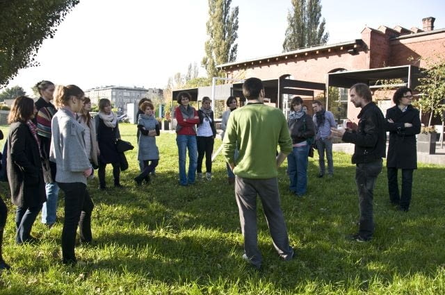 Warsztaty RE:Architektura prowadzone przez Marcina Kościucha i Tomasza Osięgłowskiego z ultra architects Warsztaty RE:Architektura prowadzone przez Marcina Kościucha i Tomasza Osięgłowskiego z ultra architects