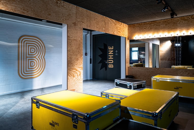 Talente Check w Berlinie. Proj. studio klv Talente Check w Berlinie. Proj. studio klv