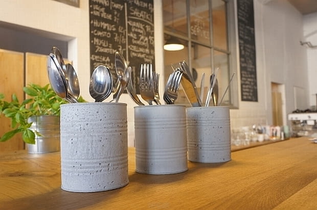 Betonowy pojemnik od Ossendowski Design. Świetnie sprawdzi się w kuchni, biurze lub pracowni. Do kupienia na sklep.resetpoint.pl za 99 zł polski projekt, polski design, święta, prezent na święta