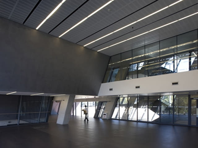 Zaha Hadid, szkoła, edukacja
