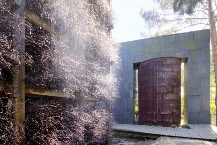 Wielopokoleniowy dom z tężnią pod Warszawą. Proj. Kulczyński Architekt Wielopokoleniowy dom z tężnią pod Warszawą. Proj. Kulczyński Architekt