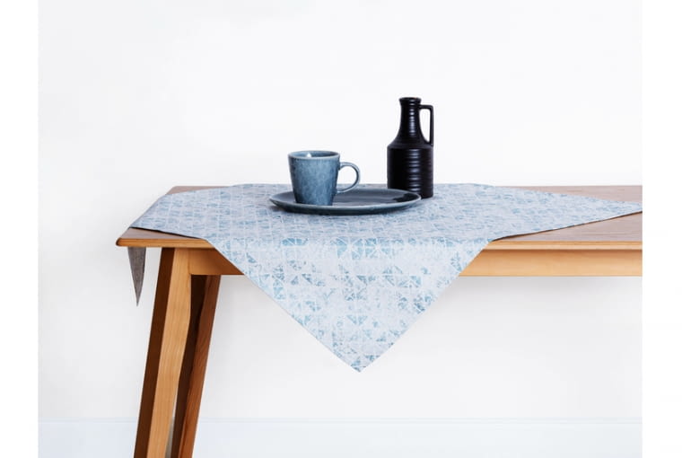 Obrus TRINI 85x85 cm_17,99zł