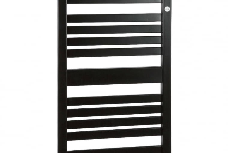 Slim/INSTAL PROJEKT | Wymiary [cm]: wys. 572-1584 | szer. 400, 500 | moc grzewcza: 244-715 W | możliwość współpracy z grzałką elektryczną | dostępne specjalnie zaprojektowane relingi i wieszaki. Cena (netto): 384-784 zł, www.instalprojekt.com.pl