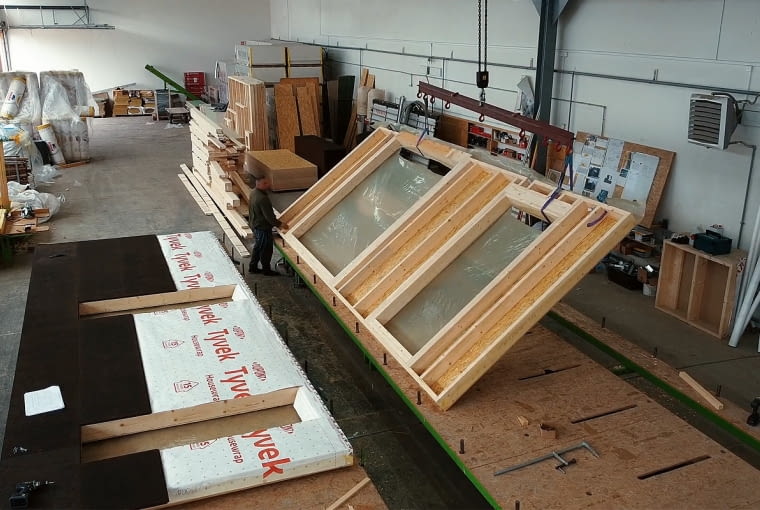 Prefabrykacja elementów budynku w zakładzie produkcyjnym Prefabrykacja elementów budynku w zakładzie produkcyjnym