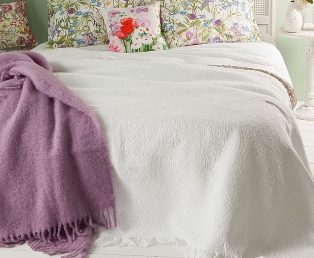 Zara Home - koc z moheru: 499 zł. zara home, nowości, wiosenne dodatki we wnętrzach, 2014, trendy, dodatki, wnętrzarskie dodatki, akcesoria