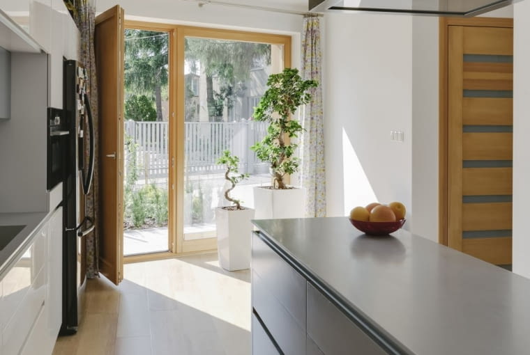 Jednorodzinny dom w Warszawie o powierzchni 265 mkw. Projekt: MFRMGR ARCHITEKCI: Marta Frejda, Michał Gratkowski, Waldemar Nowicki, Jarosław Urbański