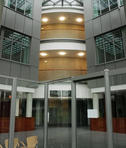 01.06.2010 RZESZOW , ULICA KUSTRONIA , NOWA SIEDZIBA SADU REJONOWEGO , FOT. PATRYK OGORZALEK / AGENCJA GAZETA