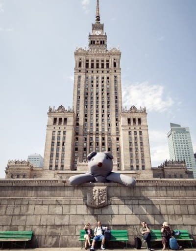 "Przytulanka" - proj. Iza Rutkowska z Fundacji Form i Kształtów Przytulanka, miś w Warszawie