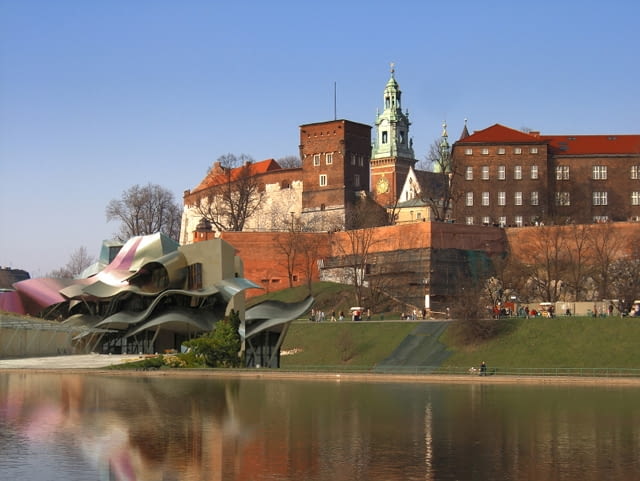 Kontrowersyjny projekt Franka Gehrego dla Wawelu prima aprislis, architektura, bryła
