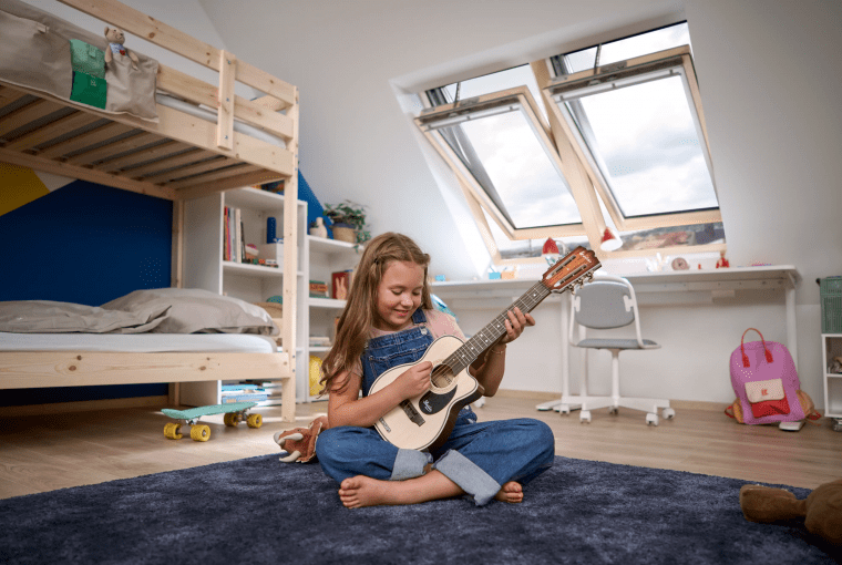 Elektryczne okno dachowe VELUX