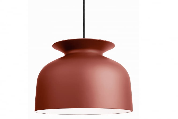 Lampa Ronde, dostępna w dwóch rozmiarach i pięciu kolorach. Cena: od 980 zł. Gubi/Mesmetric