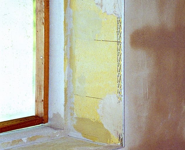 Metalowe profile i listwy muszą być odporne na korozję tynki wewnętrzne
