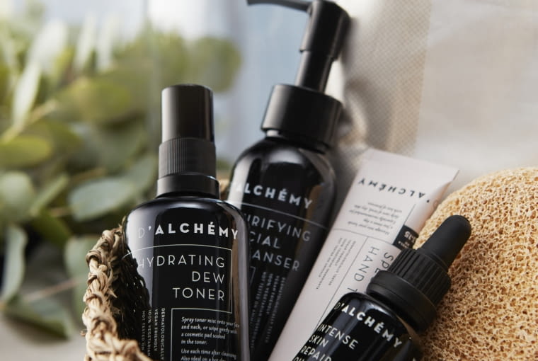 Naturalne i organiczne preparaty pielęgnacyjne D’ALCHÉMY Naturalne i organiczne preparaty pielęgnacyjne D’ALCHÉMY