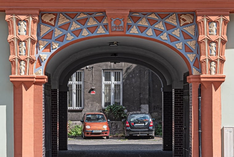 Kamienica przy ul. Piłsudskiego 65-69 w Bytomiu Kamienica przy ul. Piłsudskiego 65-69 w Bytomiu