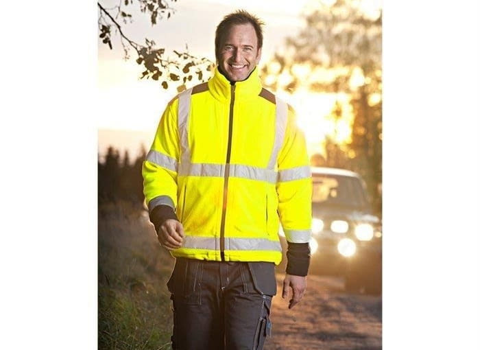 Polarowa kurtka ostrzegawcza. Rozgrzewający i miękki polar ostrzegawczy z odblaskami, które zapewniają lepszą widoczność w ciemności oraz podczas gorszej pogody. 2 przednie kieszenie. Ściągacze u dołu zapewniają lepsze dopasowanie. Klasa 3. Materiał: 100% polar poliestrowy. Kolor: Fluorescencyjna żółta/granatowa. Cena: 74,99 zł