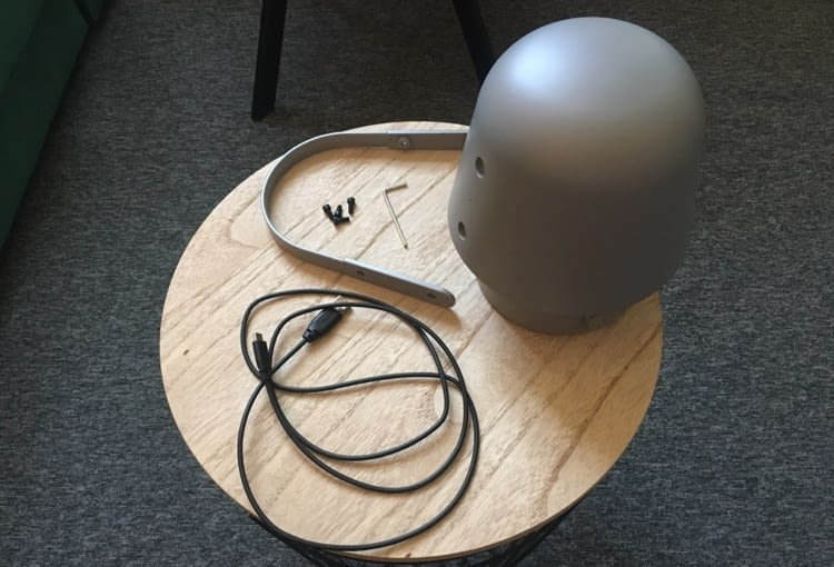 Lampa z głośnikiem bluetooth VAPPEBY Lampa z głośnikiem bluetooth VAPPEBY