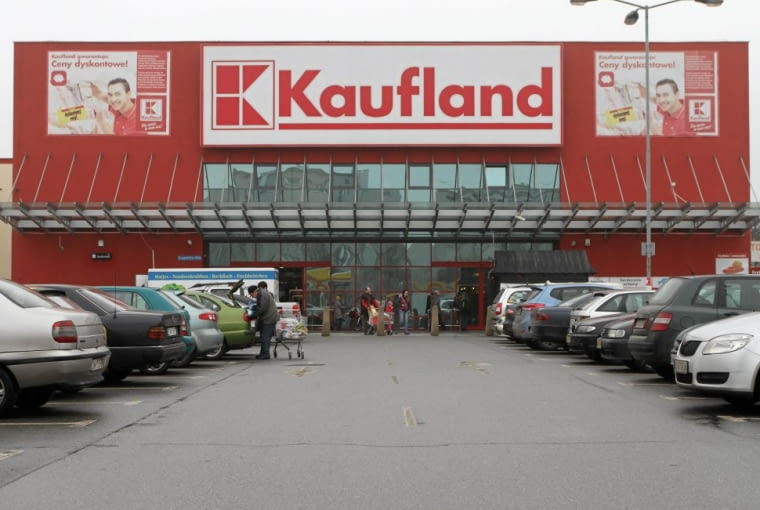 i16.02.2013 Wroclaw , Hipermarket Kaufland przy ul. LegnickiejFot. Maciej Swierczynski / Agencja Gazeta