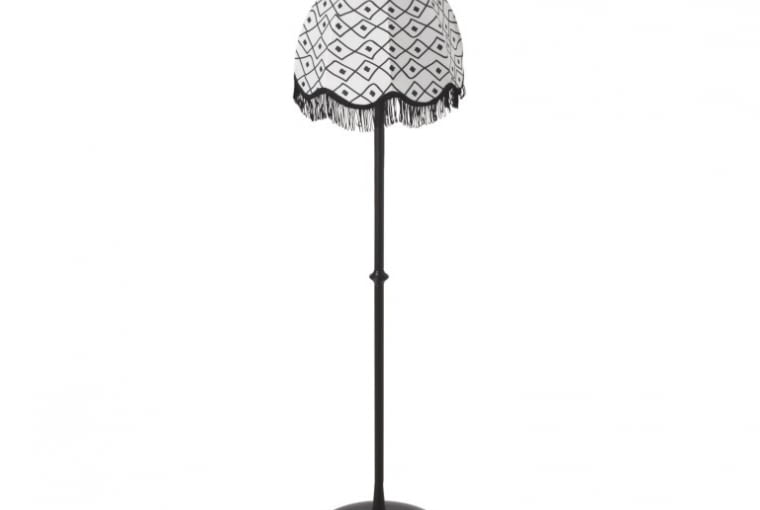 IKEA: lampa podłogowa LED na energię słoneczną, 199 zł IKEA prezentuje letnią kolekcję Sommar 2017