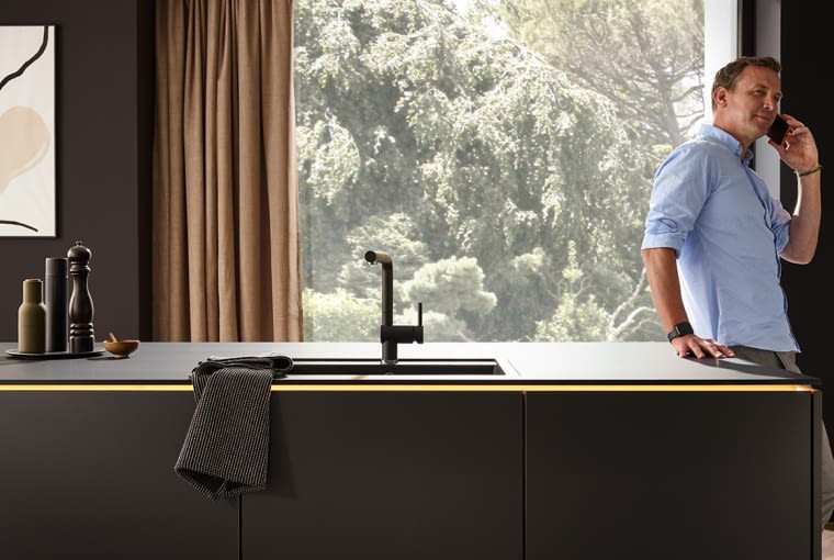 Trendy w aranżacji kuchni: szkło polimerowe Trendy w aranżacji kuchni: szkło polimerowe