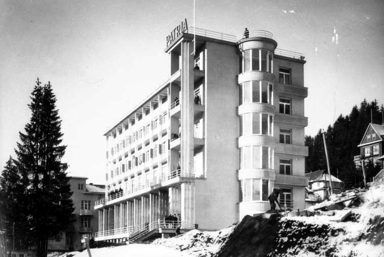 Patria w Krynicy-Zdroju. Zdjęcie z 1935 roku. Patria w Krynicy-Zdroju. Zdjęcie z 1935 roku.