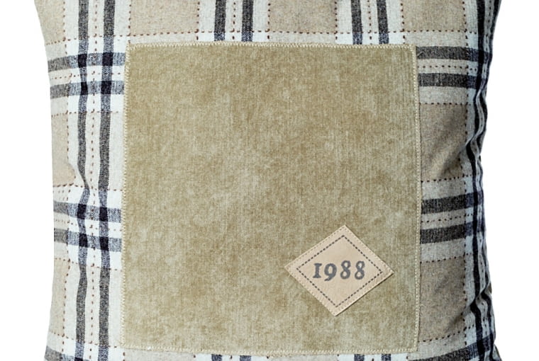 Poszewka, 45 x 45 cm, Eurofirany, 42 zł Poszewka, 45 x 45 cm, Eurofirany, 42 zł