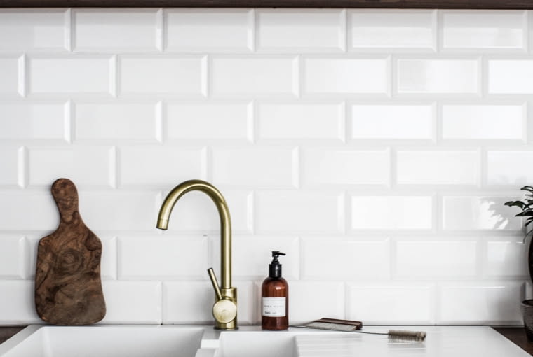 Kuchnia urzeka detalami, które zestawione razem tworzą oryginalną dla oka scenerię.