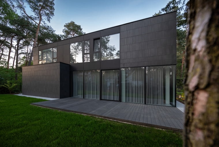 Dom na Orzechowej w Józefowie. Proj. PAWEL LIS ARCHITEKCI Dom na Orzechowej w Józefowie. Proj. PAWEL LIS ARCHITEKCI