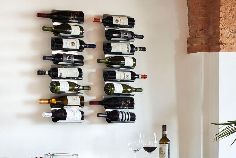 Stojak na wino ścienny Ptolomeo (Opinion Ciatti), stal, wys. 75 cm, 2425 zł, fabrykaform.pl Stojak na wino ścienny Ptolomeo (Opinion Ciatti), stal, wys. 75 cm, 2425 zł, fabrykaform.pl