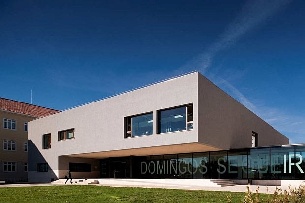Szkoła średnia. Leiria w Portugalii, proj. BFJ Arquitectos Szkoła średnia. Leiria w Portugalii, proj. BFJ Arquitectos