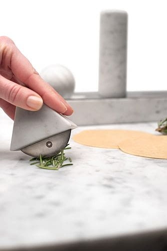 "Elementare". Proj. Studio Lievito kuchnia, akcesoria kuchenne, design