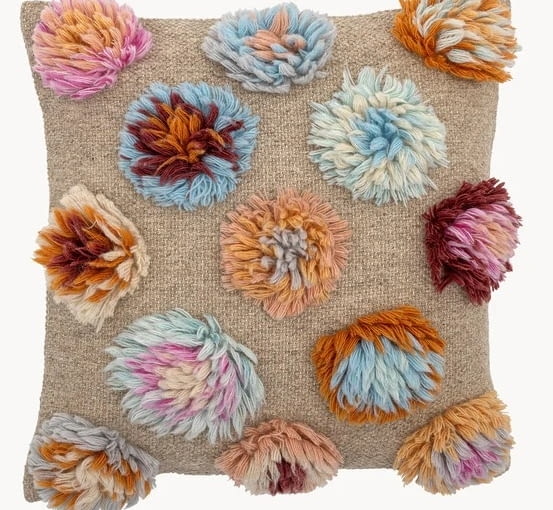 Poduszka Somma, 50 x 50 cm, ok. 290 zł.