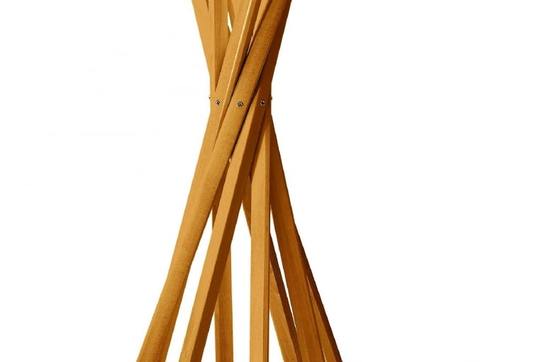 Wieszak drewniany Sciangai, projekt De Pas, D'Urbino, Lomazzi, ok. 2400 zł, Zanotta