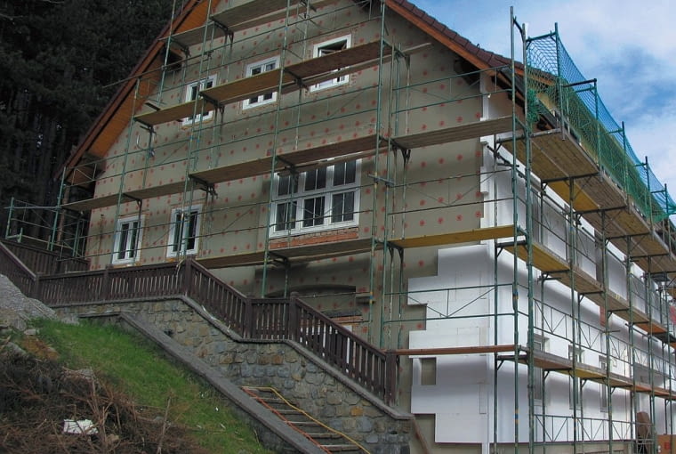 Montaż ocieplenia kotwy Startrack