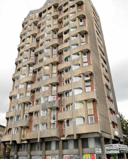 Osiedle przy Placu Grunwaldzkim - "Manhattan", Wrocław. Fot. Tomasz Szambelan /Agencja Gazeta Osiedle przy Placu Grunwaldzkim - "Manhattan", Wrocław. Fot. Tomasz Szambelan /Agencja Gazeta