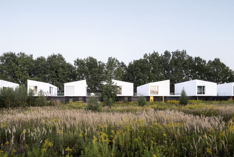 Natura Konstancin od Rohe Natura Konstancin od Rohe