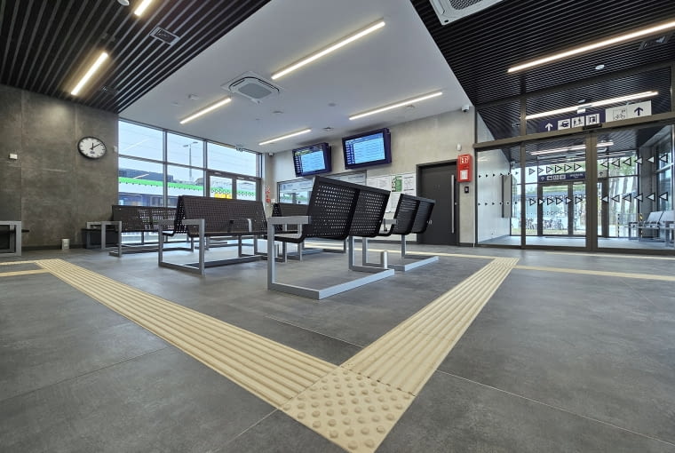 Dworzec w Tłuszczu - wnętrza Dworzec w Tłuszczu - wnętrza