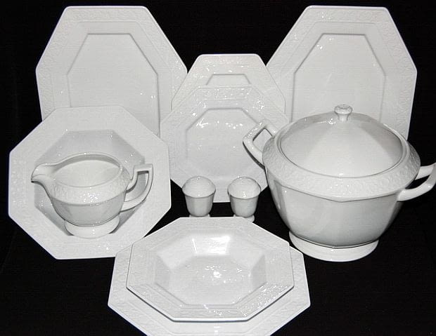 Serwis obiadowy Laura, Chodzież Serwis obiadowy Laura, porcelana
