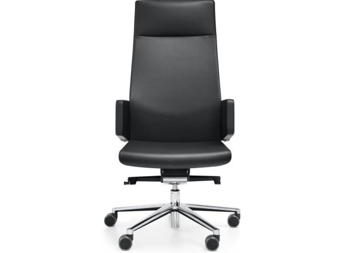 Fotel MyTurn. Meble Paula Brooksa dla polskiej marki w nowej odsłonie