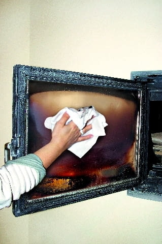 Do mycia szyby z powłoką metaliczną używa się wody i łagodnego detergentu Do mycia szyby z powłoką metaliczną używa się wody i łagodnego detergentu