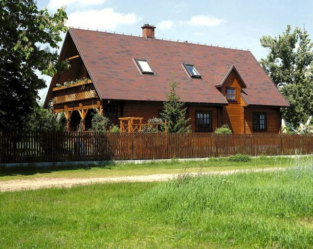 Warto dołożyć starań, by nadać siedlisku tradycyjny charakter, najlepiej w stylu miejscowej architektury UWAGA ! PONOWNA PUBLIKACJA ZA ZGODA WLASCICIELI !